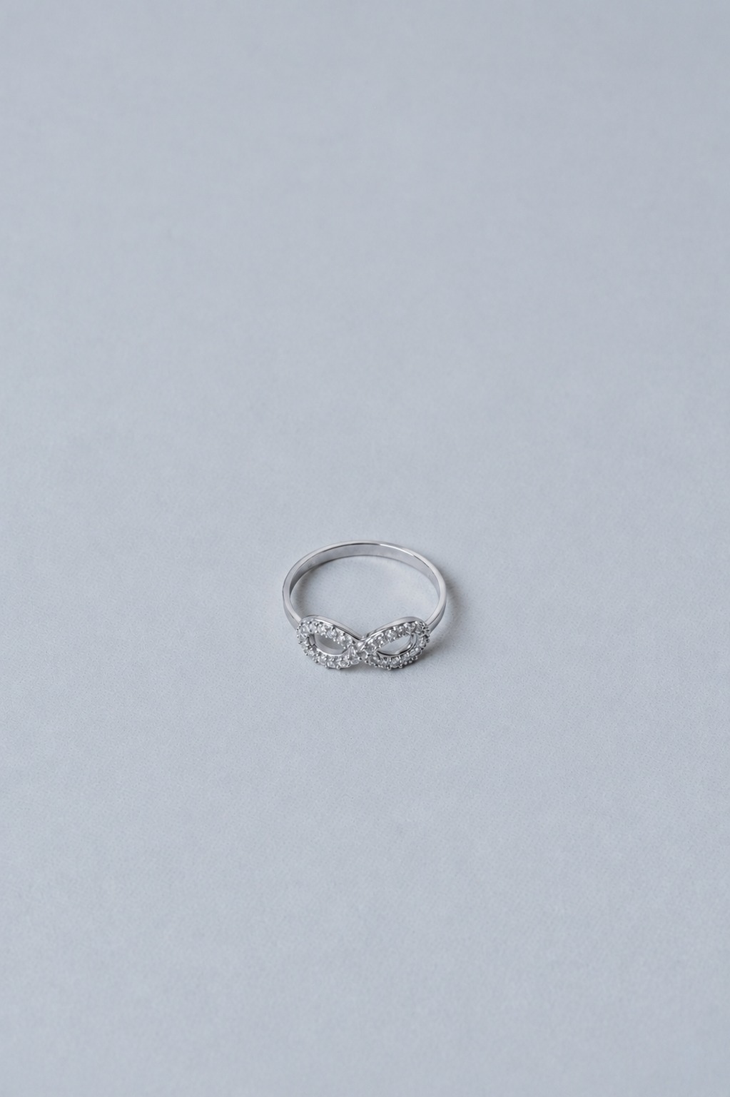 Anel Infinito (Ouro Branco)