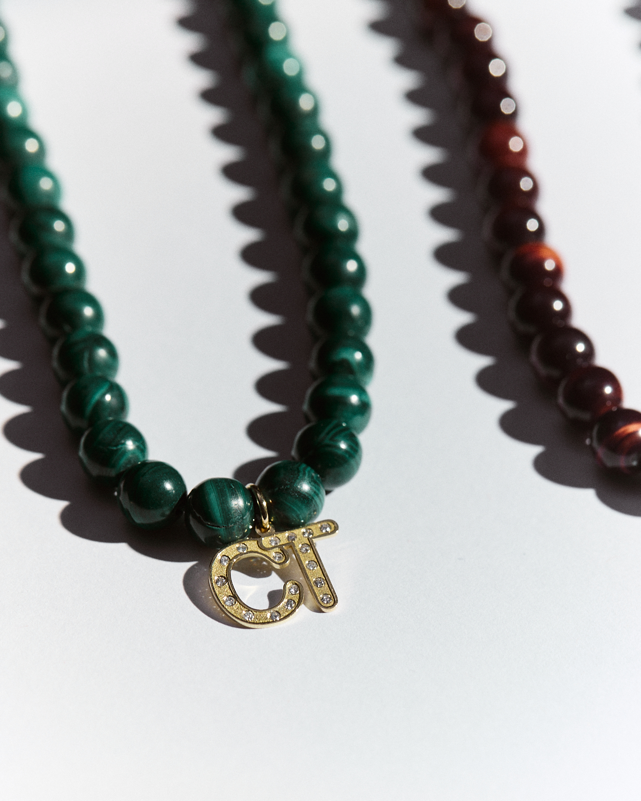 Pingente Duas Letras com Diamantes